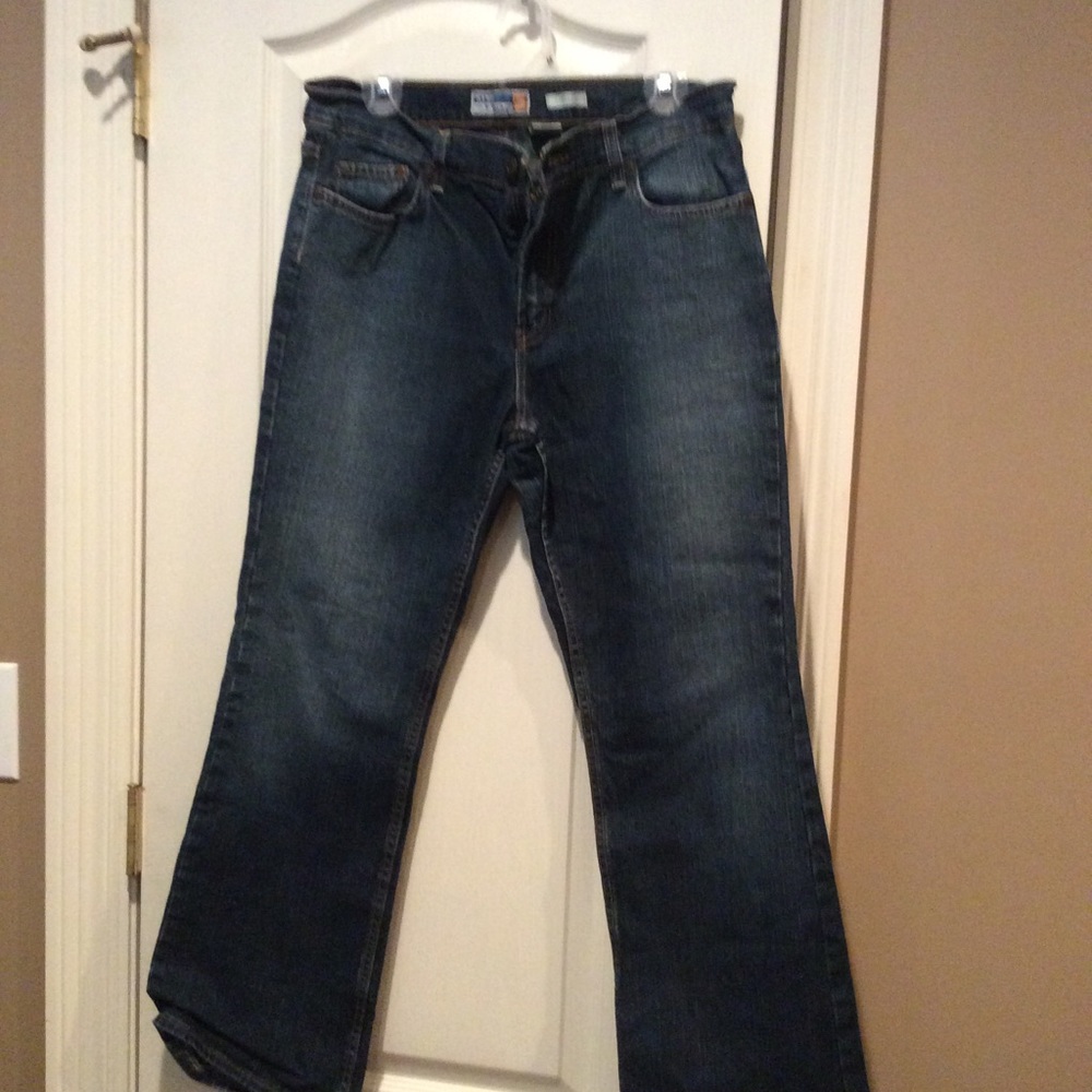 Old Navy Bootcut jeans Just Below Waist